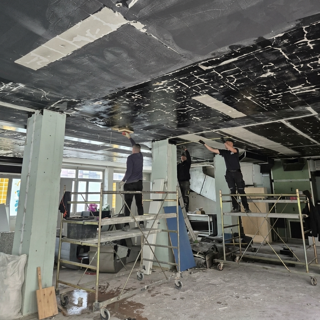 Controsoffitto in cartongesso con velette e giochi di luce LED realizzato a Busto Arsizio